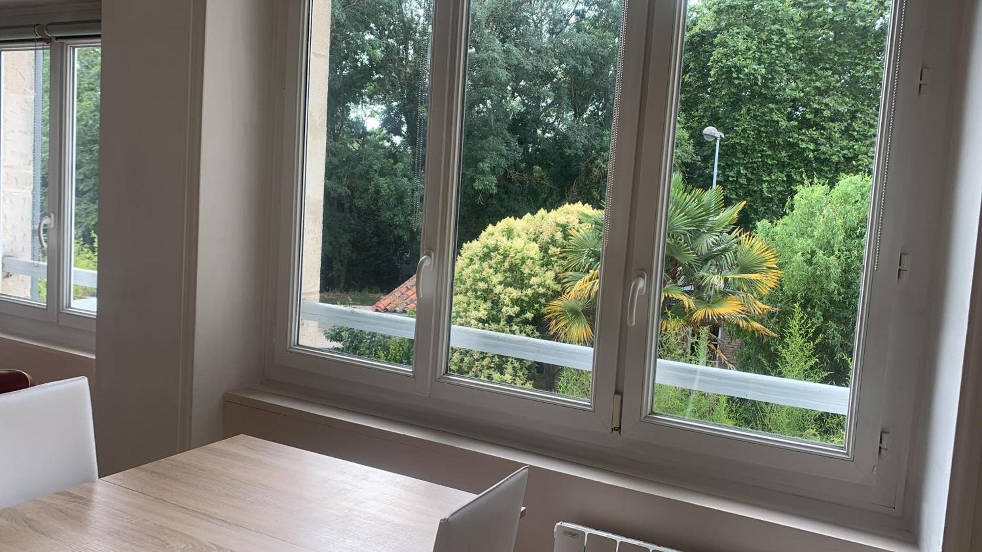 L'Appart Sur Jardin 42M2 Tres Calme La Rochelle  Bagian luar foto